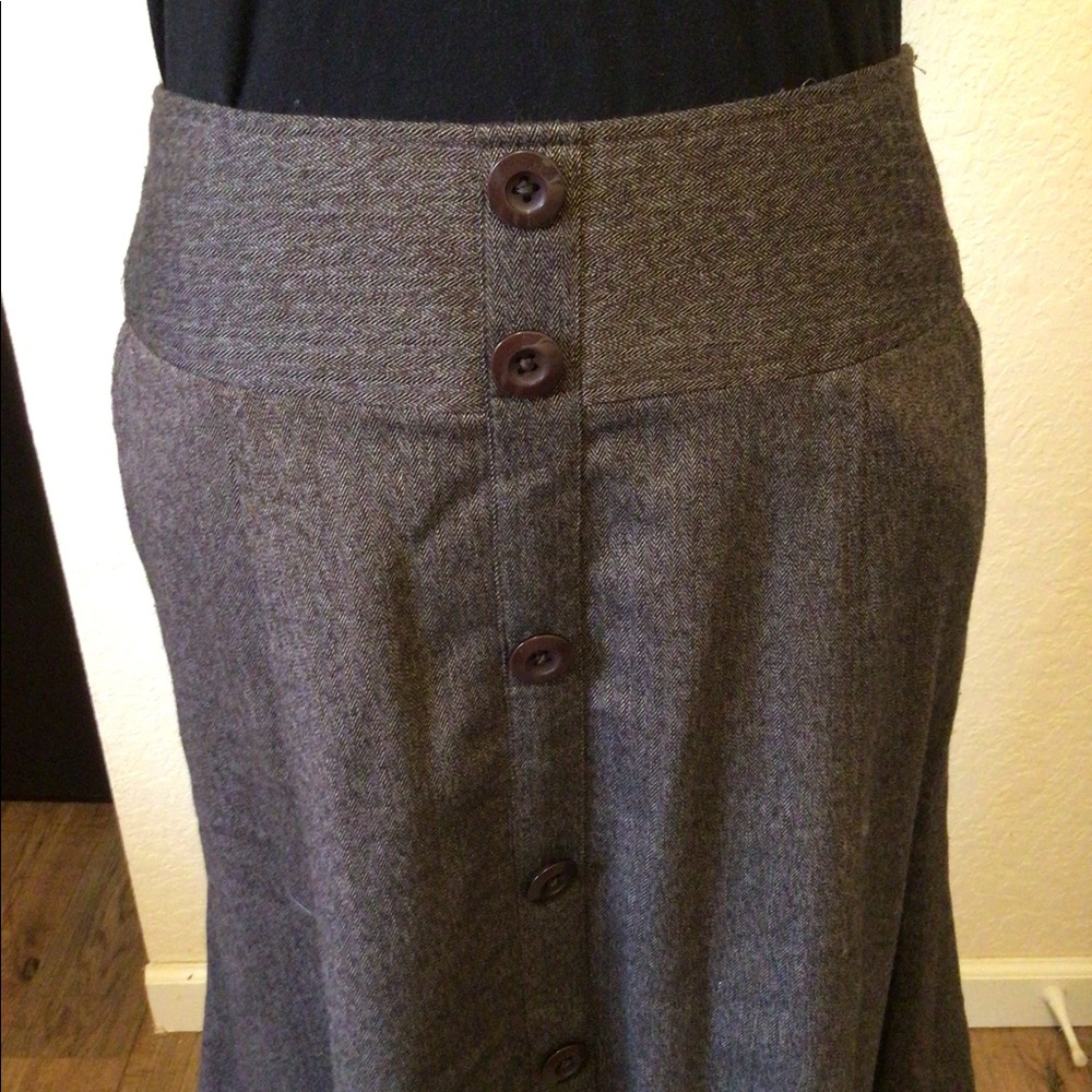 Nice Modest Larry Levine Skirt - Picture 3 of 6